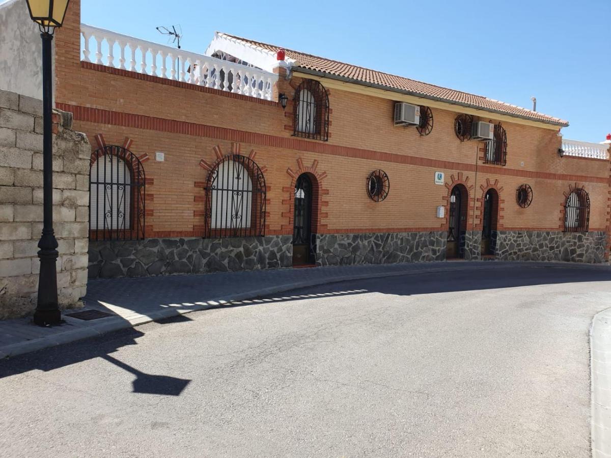 Monte Rosado Viviendas Vacacionales La Peza ภายนอก รูปภาพ