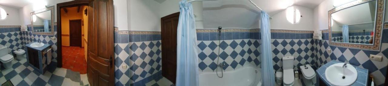 Monte Rosado Viviendas Vacacionales La Peza ภายนอก รูปภาพ